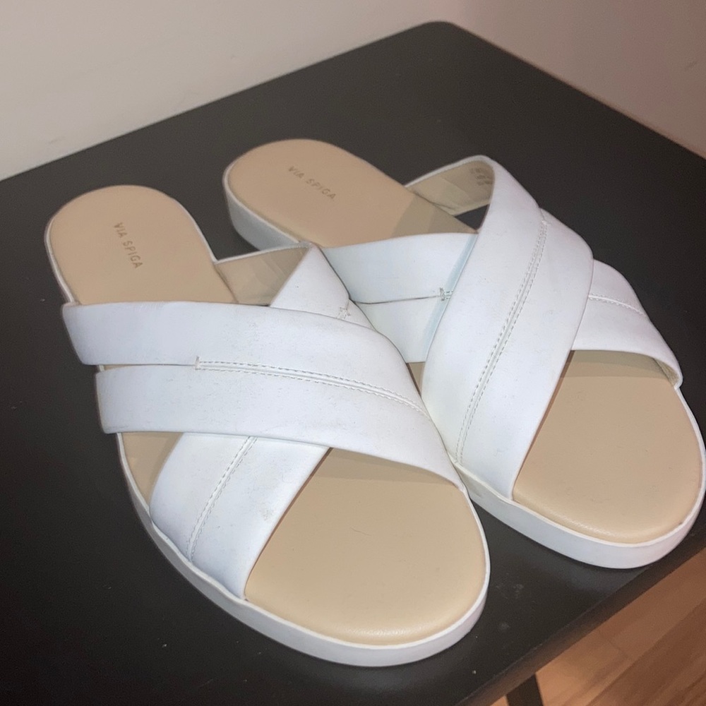 Via Spiga white slippers size 10